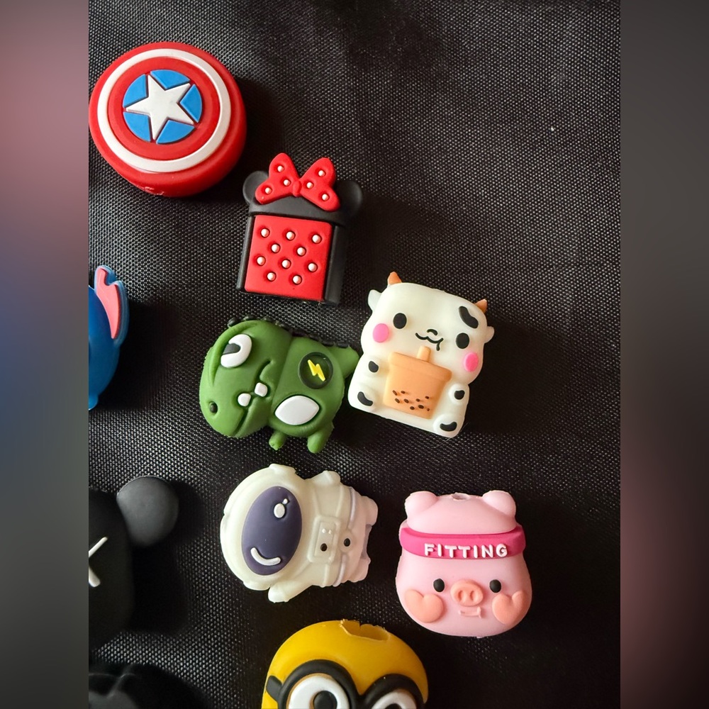 New 20 Pack of Characters for Cable Buddies. Phone chargers any Cable Addition - Picture 4 of 7